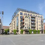 Custom House Square: Cathedral Quarter